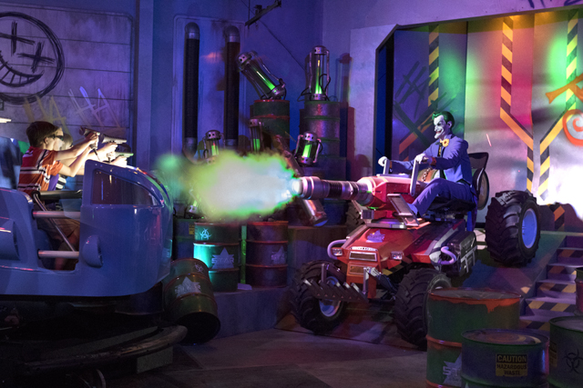 JUSTICE LEAGUE: Battle For Metropolis OPENS at Six Flags Over